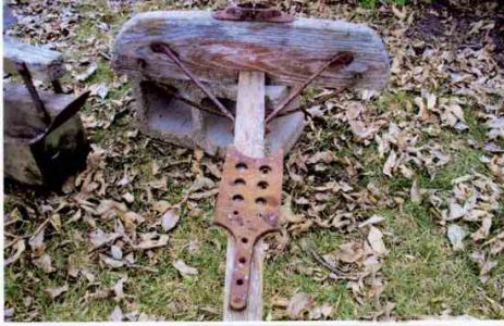 Help needed to restore corn planter Image